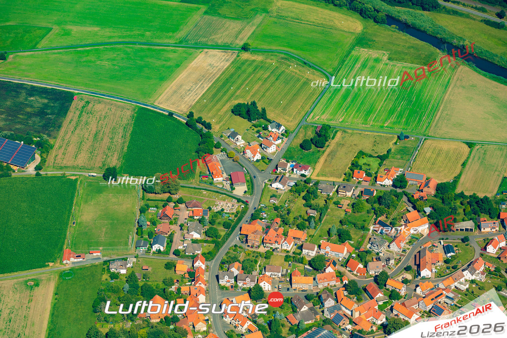 Schrägluftbild  Binsförth  Morschen - Das Luftbild wurde 2025 vom UL-Flugzeug heraus erstellt (ohne Drohne- keine Drohnenaufnahme ) - Hochauflösende Luftaufnahme -Nicht vergleichbar mit Google Maps oder Satelittenbilder- Die Geschenkidee !Mit Lizenz und Bildrechte bestellbar