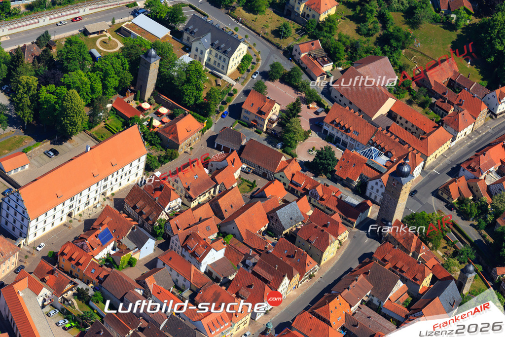 Die Luftaufnahme der Stadt Ebern wurde vom UL-Flugzeug heraus erstellt ( keine Drohne )- hohe Auflösung für beste Qualität