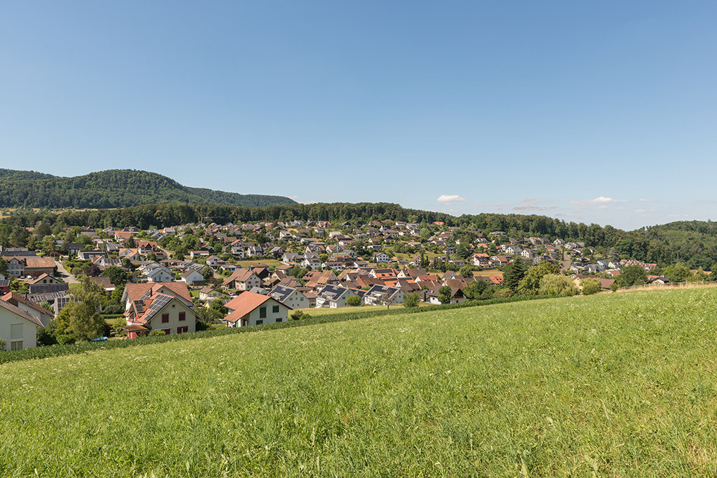 Wohnquartier | in Lupsingen, Baselland, Schweiz - Realisiert mit Pictrs.com