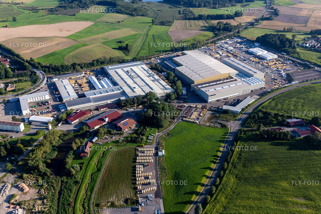 Liebherr-Mischtechnik GmbH | Luftbild: Liebherr-Mischtechnik GmbH im Ortsteil Kürnbach in Bad Schussenried im Bundesland Baden-Württemberg in Deutschland. Foto: IMG_128851.jpg vom 03.09.2021 durch ©2025 Werner Riehm fly-foto.de/copyright - Realisiert mit Pictrs.com