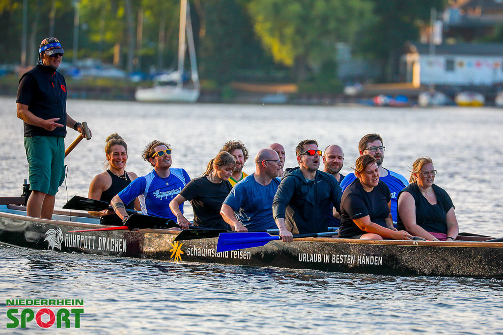 Drachenboot-Training_Wedau110625_051 | Bildergalerie von Sport-Ereignissen aber auch von weiteren spannenden Dingen - nicht nur vom Niederrhein. In Anlehnung an den bekannten Spruch von Hanns Dieter Hüsch heißt das Motto: "Niederrhein ist überall".  - Realisiert mit Pictrs.com