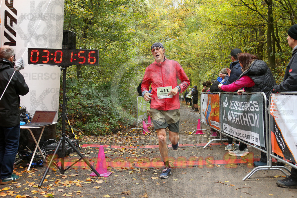 251026_1303_EX1_2362 | Sportfotografie im Rhein-Sieg Kreis, Köln, Bonn, NRW, Rheinland Pfalz, Hessen, etc. Unser Tätigkeitsfeld umfasst den Laufsport vom Volkslauf über den Marathon, Duathlon, Triathon bis zum Ultralauf wie Kölnpfad Ultra oder Schindertrail.