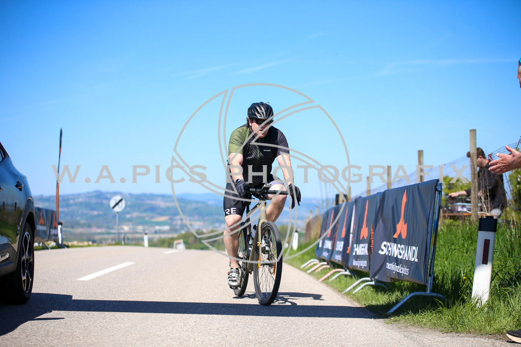 ..... | Wels, 23.04.2026, Kirschblüten Radrennen 2026 , Image shows: Photo: Wapics / Willdoner Andreas