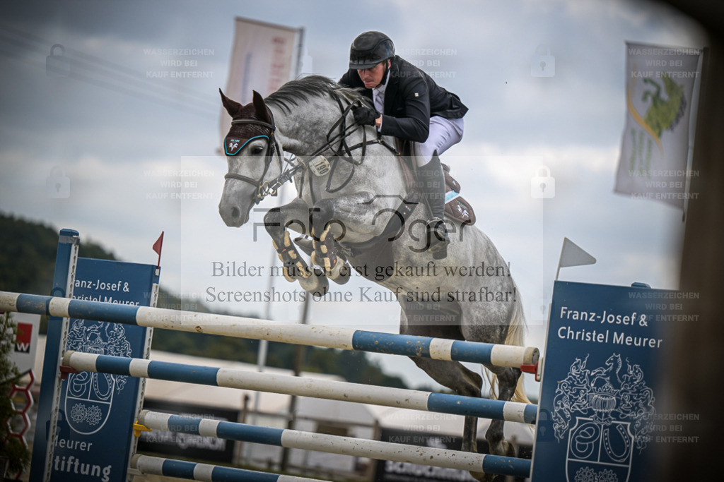 DOS_2736 | Entdecke hochwertige Reitturnierfotos von Foto Oger. Professionell, emotional und authentisch – jetzt Lieblingsmomente im Shop bestellen. - Realisiert mit Pictrs.com