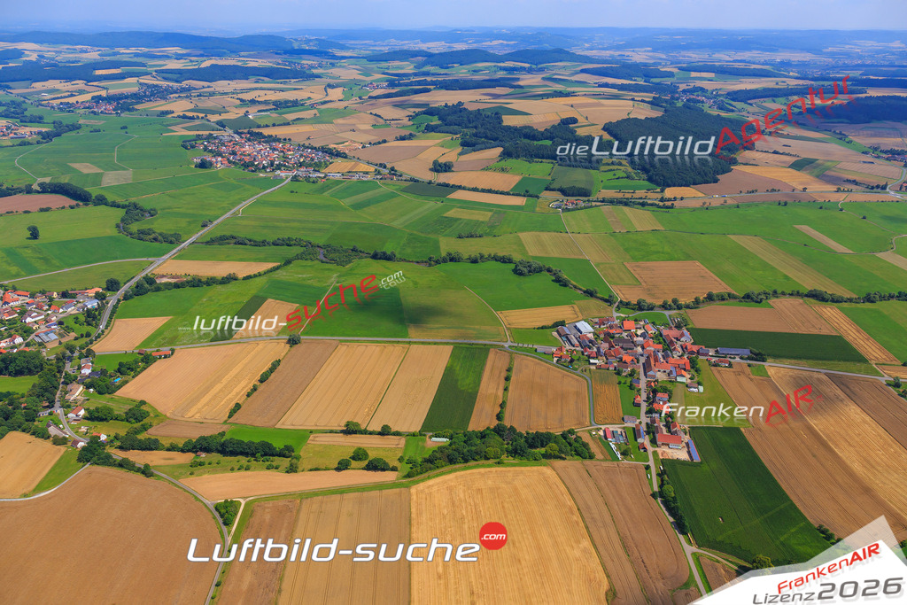 Luftbild von Recheldorf Untermerzbach - Luftaufnahme wurde 2017 von https://frankenair.de mittels Flugzeug (keine Drohne) erstellt - die Geschenkidee
