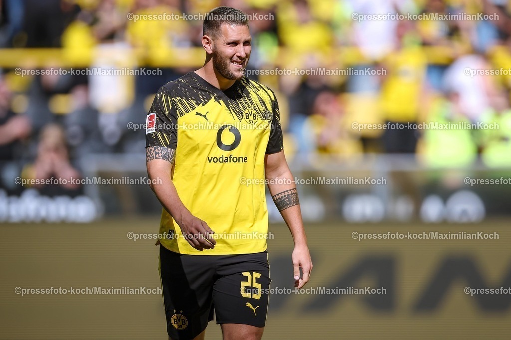 BVB10082500006 | 10.08.2025, Fußball, Borussia Dortmund - Juventus Turin, Testspiel, Signal Iduna Park, Saison 2025 2026: Niklas Süle (BVB #25)   DFB regulations prohibit any use of photographs as image sequences and or quasi-video.