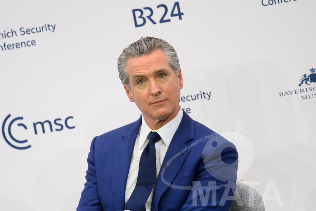 _DWA6084 | MATA IndoCon - Realisiert mit Pictrs.com