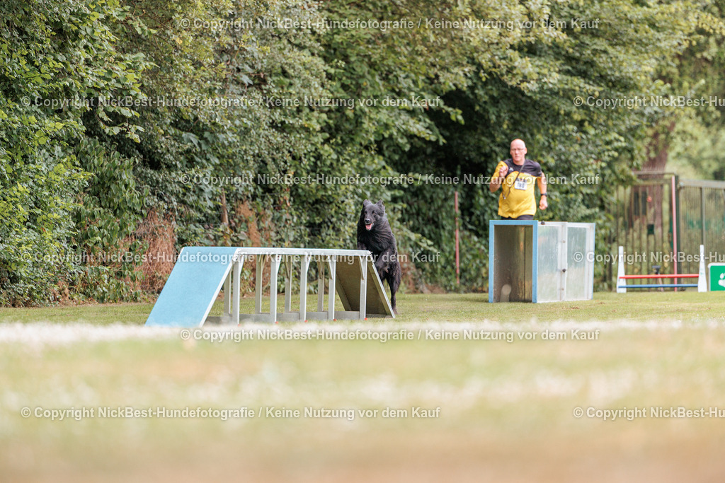 THS-Quakenbrück-2026-Nickbest-Hundefotografie-2143 | Dein Hund! Dein Moment! Deine Erinnerungen! Hundefotografie in Bremen Blumenthal. Ich fange die besonderen Momente deines Vierbeiners ein – ob Indoor mit Blitzanlage oder in der freien Natur. Sicher dir dein Moment und dein Termin für eure Erinnerungen.