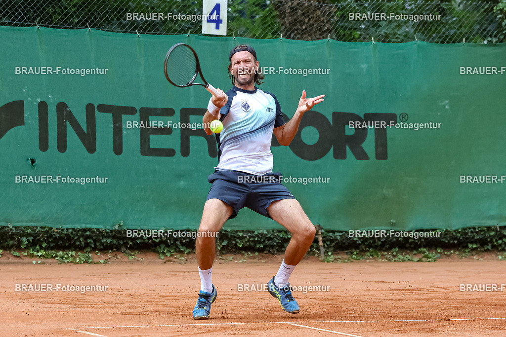 HTC Blau-Weiß Krefeld - LTTC Rot-Weiß Berlin  | Krefeld, Deutschland 21.07.2023, Gero Kretschmer (HTC Blau-Weiß Krefeld) gegen Nino Ehrenschneider (LTTC Rot-Weiss Berlin) ,

bei der 2. Tennis Bundesliga Nord Begegnung zwischen HTC Blau-Weiß Krefeld und LTTC Rot-Weiß Berlin am 21.07.2023 in Krefeld.

(Foto: BRAUER-Fotoagentur)
 
