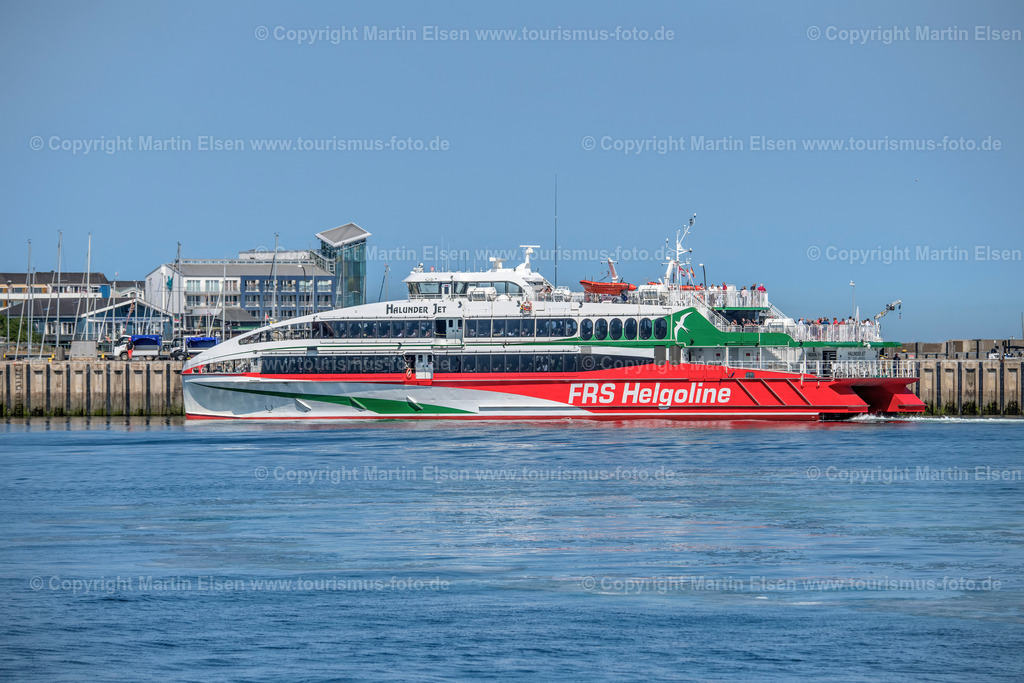 Helgoland Halunder Jet_ELS_ELS_3280030818 | Helgoland - Aufnahmedatum: 02.08.2018, Aufnahmehöhe:  m, Koordinaten:  - , Bildgröße: 7851 x  5234 Pixel - Copyright 2018 by Martin Elsen, Kontakt: Tel.: +49 157 74581206, E-Mail: info@schoenes-foto.deSchlagwörter:Schleswig-Holstein,Landkreis Pinneberg,Düne,Hochseeinsel,Börteboote,Meer,Küste,Halunder,Oberland,Unterland,Strand,Seehunde,Robben,Lange Anna,Felsen,Roter Felsen,Luftbild,Luftbilder,Bastölpel - Realisiert mit Pictrs.com