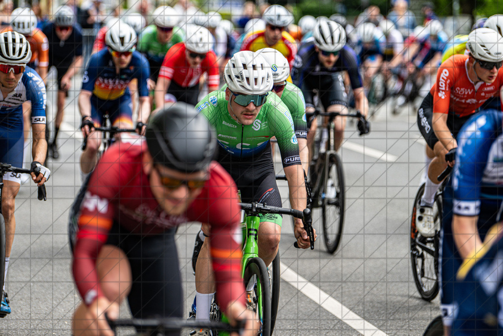 Großer Preis von Buchholz | Rennen UCI-Sportgruppe CT und Elite Amateure | Buchholz in der Nordheide, Deutschland, 29.05.25: Großer Preis von Buchholz | Rennen UCI-Sportgruppe CT und Elite AmateureCREDIT:www.bullenfotos.de, Martin König, Hörner Weg 40, D-49078 Osnabrück, +4917663732967Nutzung und Weitergabe nur zu den vereinbarten Zwecken. Presseanfragen an Ersteller. Alle Rechte beim Ersteller. Honorierung nach MFM. - Realisiert mit Pictrs.com