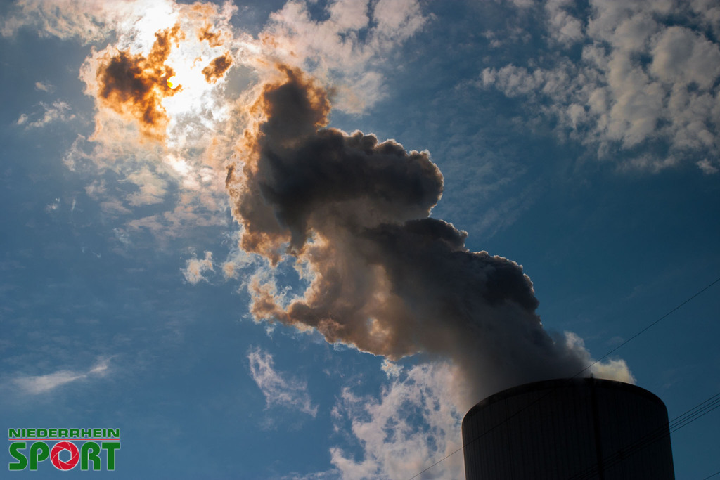 KraftwerkWalsum_P3_290722_04 | Bildergalerie von Sport-Ereignissen aber auch von weiteren spannenden Dingen - nicht nur vom Niederrhein. In Anlehnung an den bekannten Spruch von Hanns Dieter Hüsch heißt das Motto: "Niederrhein ist überall".  - Realisiert mit Pictrs.com