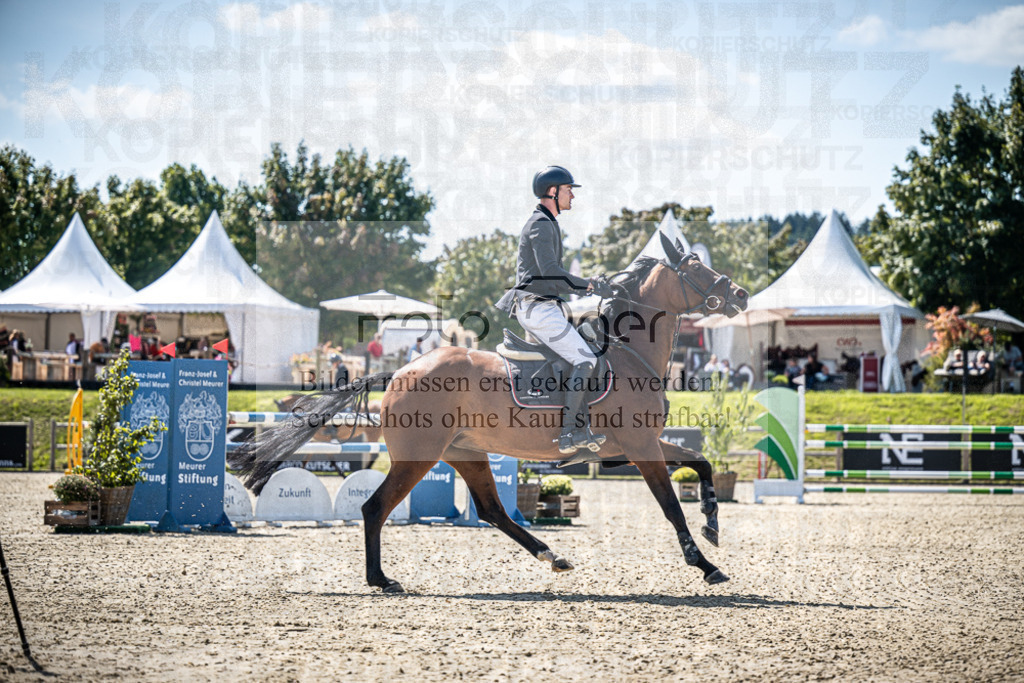 DOS_2982 | Entdecke hochwertige Reitturnierfotos von Foto Oger. Professionell, emotional und authentisch – jetzt Lieblingsmomente im Shop bestellen.Deutschlandweite Turnierfotografie. - Realisiert mit Pictrs.com