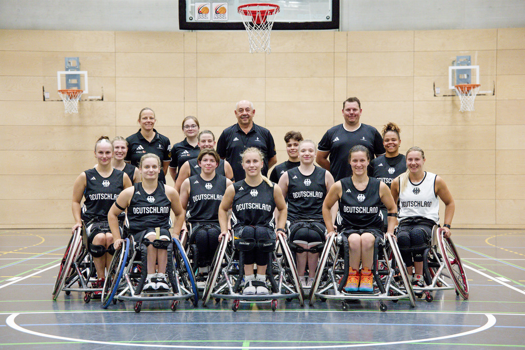 Frauen  Nationalmannschft Rollstuhlbasketball 105 | Sportfotos und Eventgalerien von FX-Sportfotografie. Bilder von Fußball, Vereinsveranstaltungen und Events direkt ansehen und als Download bestellen. - Realisiert mit Pictrs.com