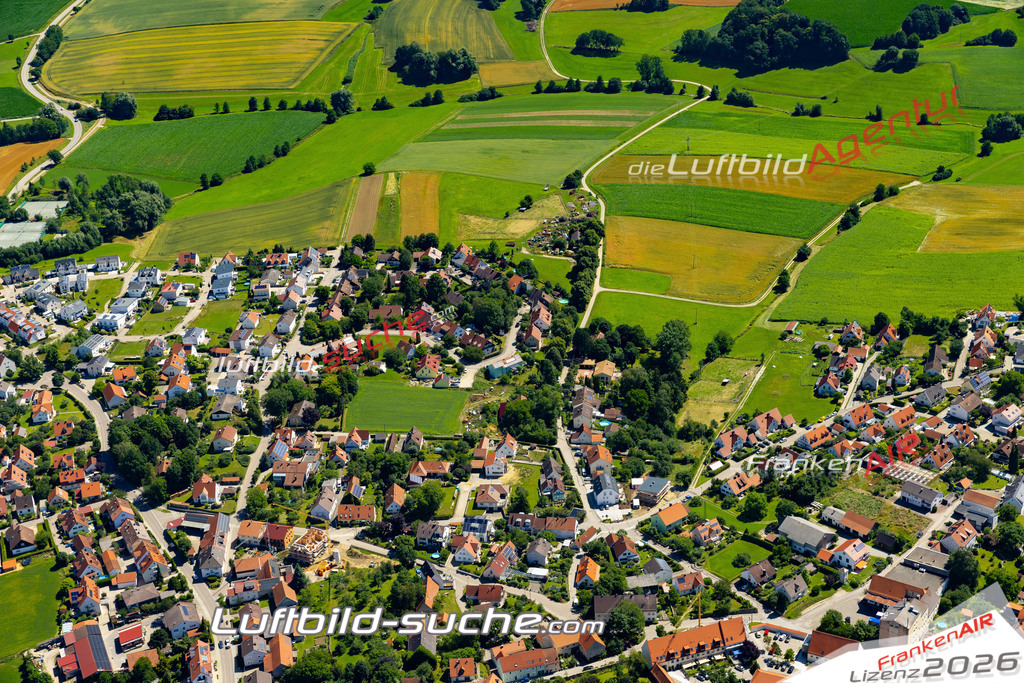 Aktuelles Luftbild von  Altomünster - Die Luftaufnahme wurde 2022 mittels UL-Flugzeug erstellt ( keine Drohne ) - hochauflösende Kamera-Systeme von  Canon -Beste Qualität - Für grossformatige Ausdrucke geeignet. Die Geschenkidee !