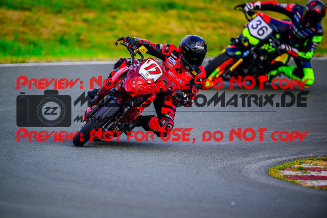 MaZZes_FotoMatrix_240726_6007705_8019 | TWIN