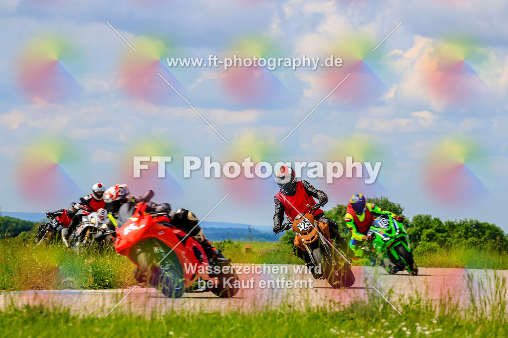 MotoTeam-0759 | Hier findet Ihr Bilder von Touristenfahrten auf der Nürburgring Nordschleife oder von anderen Veranstaltungen die ich besucht habe. Viel Spass beim Durch Schauen 