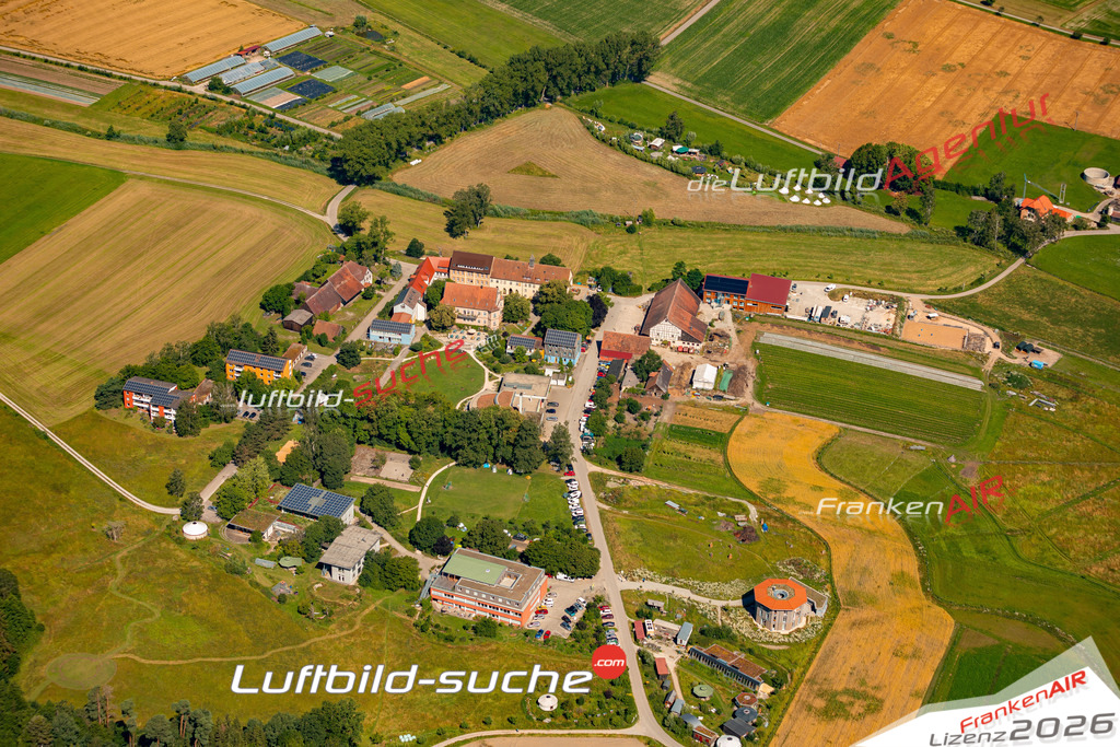 Das Luftbild zeigt : Waldtann Kreßberg - Die Luftaufnahme wurde 2024 vom UL-Flugzeug aus erstellt ( keine Drohne ) - Hochauflösende Luftaufnahme - Für grossformatige Ausdrucke geeignet. Die Geschenkidee !Mit Lizenz und Bildrechte bestellbar