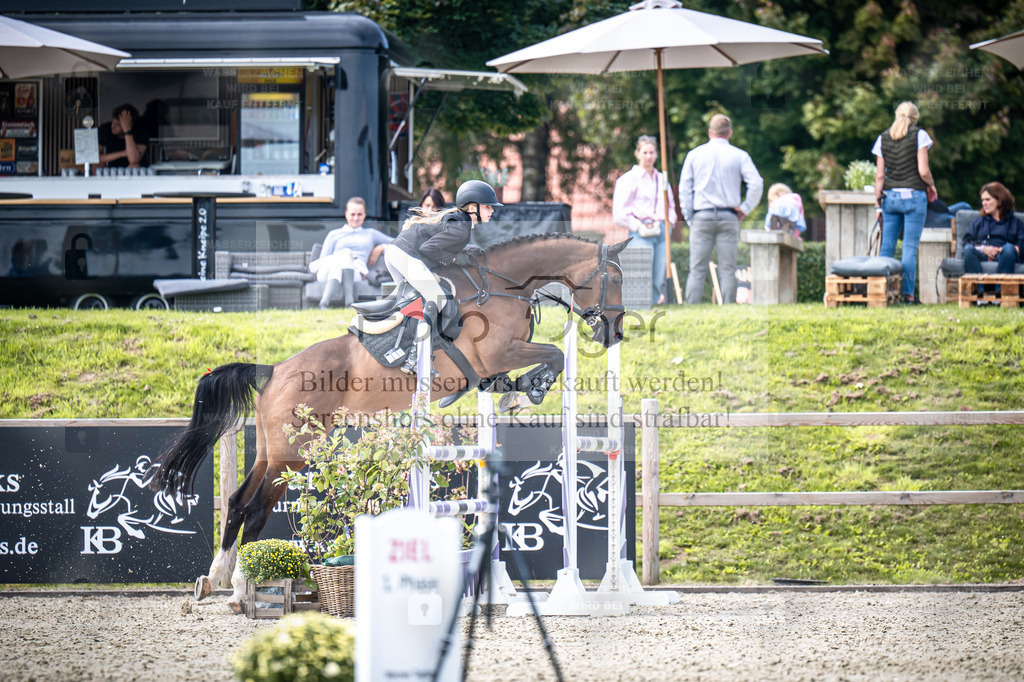 DOS_0080 | Entdecke hochwertige Reitturnierfotos von Foto Oger. Professionell, emotional und authentisch – jetzt Lieblingsmomente im Shop bestellen. - Realisiert mit Pictrs.com