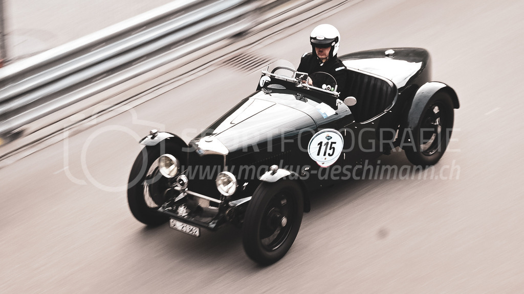 19. Arosa ClassicCar 2023 - 1. September 2023 | 19. Arosa ClassicCar 2023
Arosa, Schweiz
Zarnitz Meinolf aus Elm mit der Startnummer 115 in einem Riley 12/4, Jahrgang 1932, in der Klasse Alpine Performance.
@arosaclassiccar, @arosa.official, #arosaclassiccar, #arosa, #76curves, #classiccar
Bild: Sportfotografie Markus Aeschimann | www.markus-aeschimann.ch - Realisiert mit Pictrs.com