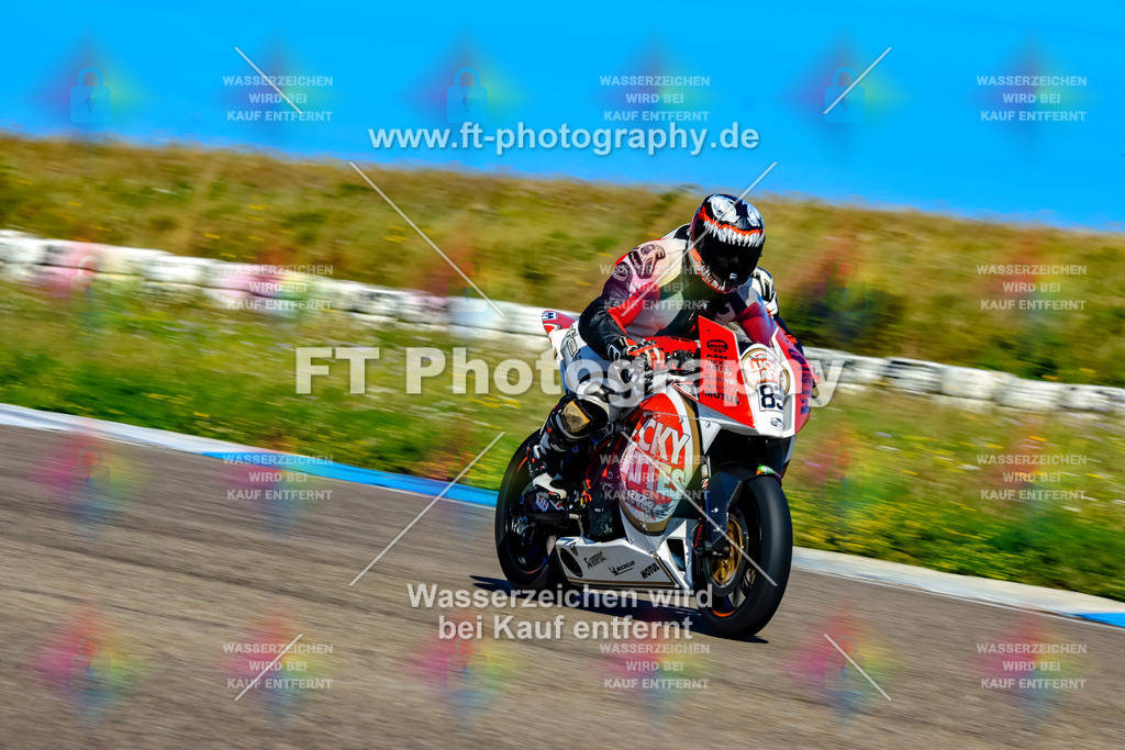 083-2233 | Hier findet Ihr Bilder von Touristenfahrten auf der Nürburgring Nordschleife oder von anderen Veranstaltungen die ich besucht habe. Viel Spass beim Durch Schauen 