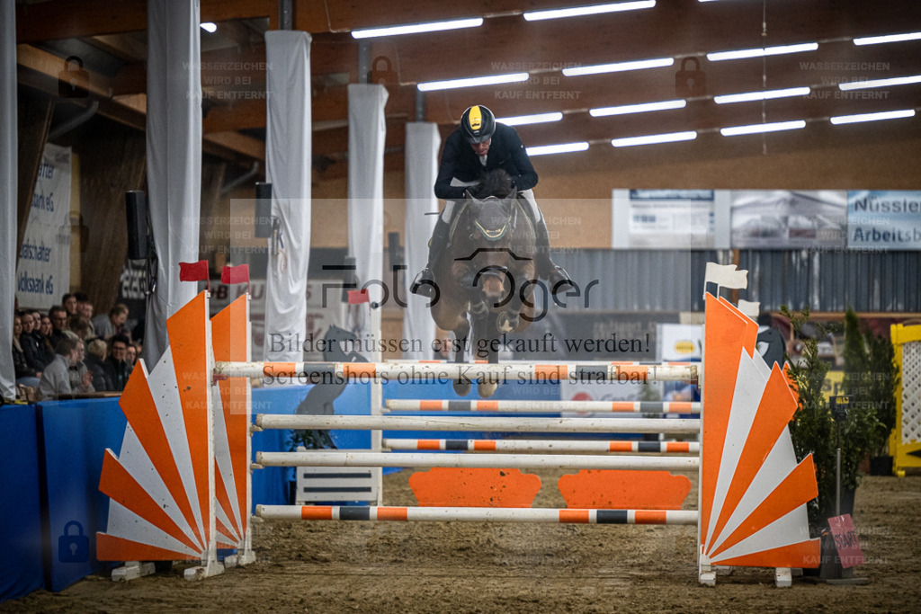 DOS_1810 | Entdecke hochwertige Reitturnierfotos von Foto Oger. Professionell, emotional und authentisch – jetzt Lieblingsmomente im Shop bestellen. - Realisiert mit Pictrs.com