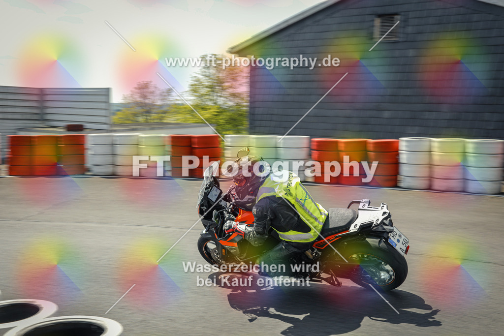OBK_Mai_Volker_Adam-10920 | Hier findet Ihr Bilder von Touristenfahrten auf der Nürburgring Nordschleife oder von anderen Veranstaltungen die ich besucht habe. Viel Spass beim Durch Schauen 