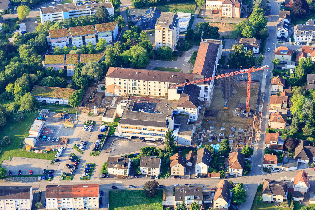 Luftbild: Baustelle zur Erweiterung der Asklepios Südpfalzklinik Kandel in Kandel im Bundesland Rheinland-Pfalz in Deutschland. Foto: IMG_148353.jpg vom 17.06.2025 durch Werner Riehm/FLY-FOTO.deAsklepios Südpfalzklinik Kandel - Asklepios Südpfalzklinik Kandel