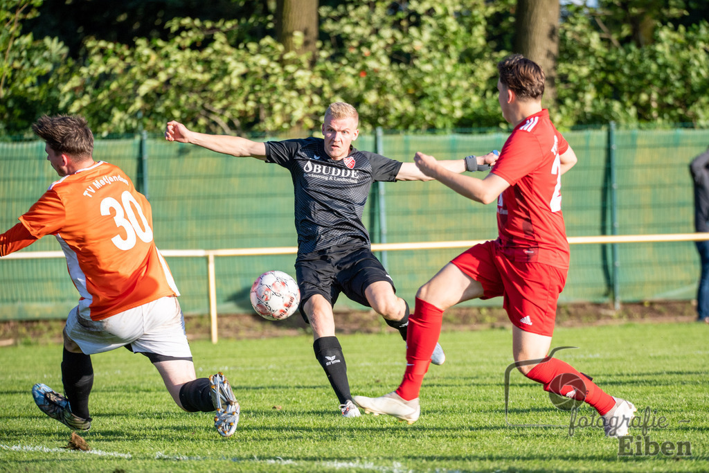 TV Metjendorf-SVE Wiefelstede | Kreisliga Herren;TV Metjendorf (rot)-SVE Wiefelstede (schwarz) am 08.08.2023; in Metjendorf (Sportanlage Metjendorf), Photo: Philip Eiben 2023 - Realisiert mit Pictrs.com