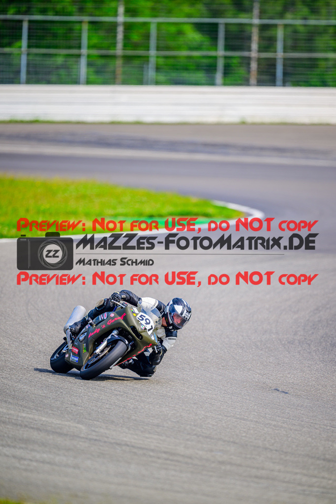 MaZZes_Fotomatrix_20250610_6007705_8363 | GELB