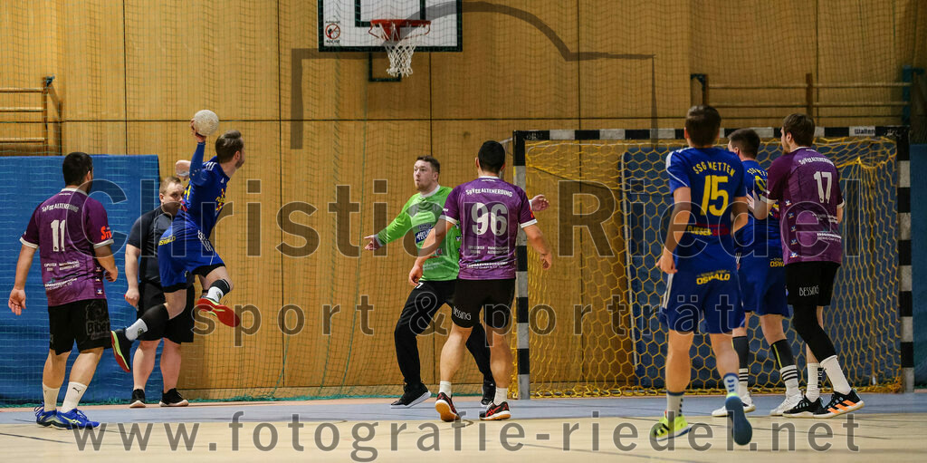 2024-02-24_006_SpVgg_Altenerding_gegen_SSG_Metten | Erding, Deutschland, 24.02.2024:
Handball, Bezirksoberliga Männer 2023 / 2024, 16. Spieltag, SpVgg Altenerding gegen SSG Metten, Endergebnis: 29:24

Christian Loris (SpVgg Altenerding, #11), Matthias Elgeti (SSG Metten, #24), Ferdinand Mayer (SpVgg Altenerding, #97), Michael Sack (SpVgg Altenerding, #96), Florian Sedlmeier (SSG Metten, #15), Niklas Fleps (SpVgg Altenerding, #17)

Foto: Christian Riedel / fotografie-riedel.net