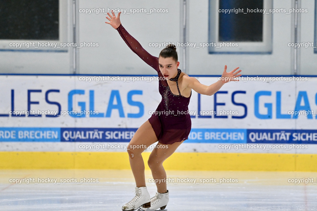 Ossiachersee Pirouette ESC Steindorf 31.3.2024 | Ossiachersee Pirouette ESC Steindorf 31.3.2024, Ossiachersee Pirouette ESC Steindorf am 31.03.2024 in Steindorf (Ossiachersee Halle), Austria, (Photo by Bernd Stefan)