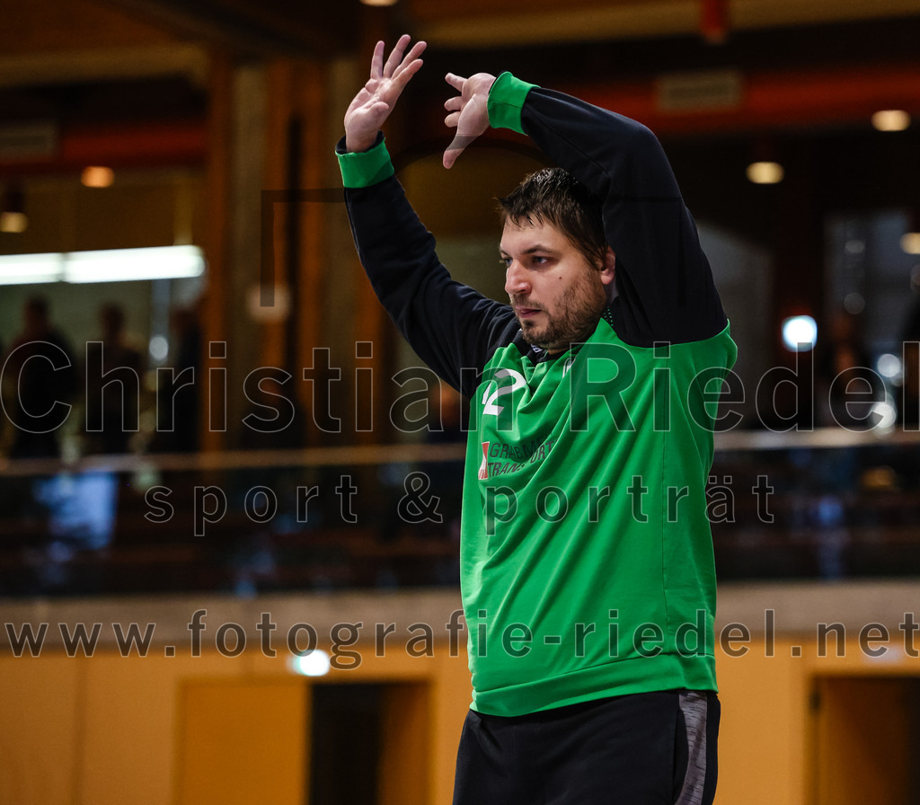 2024-10-20_040_SpVgg_Altenerding_II_gegen_TSV_Taufkirchen-Vils_v_1 | Erding, Deutschland, 20.10.2024:Handball, Bezirksliga Männer Ost 2024 / 2025, 3. Spieltag, SpVgg Altenerding II gegen TSV Taufkirchen/Vils, Endergebnis: 15:20Torwart Florian Lehner (TSV Taufkirchen/Vils, #42)Foto: Christian Riedel / fotografie-riedel.net