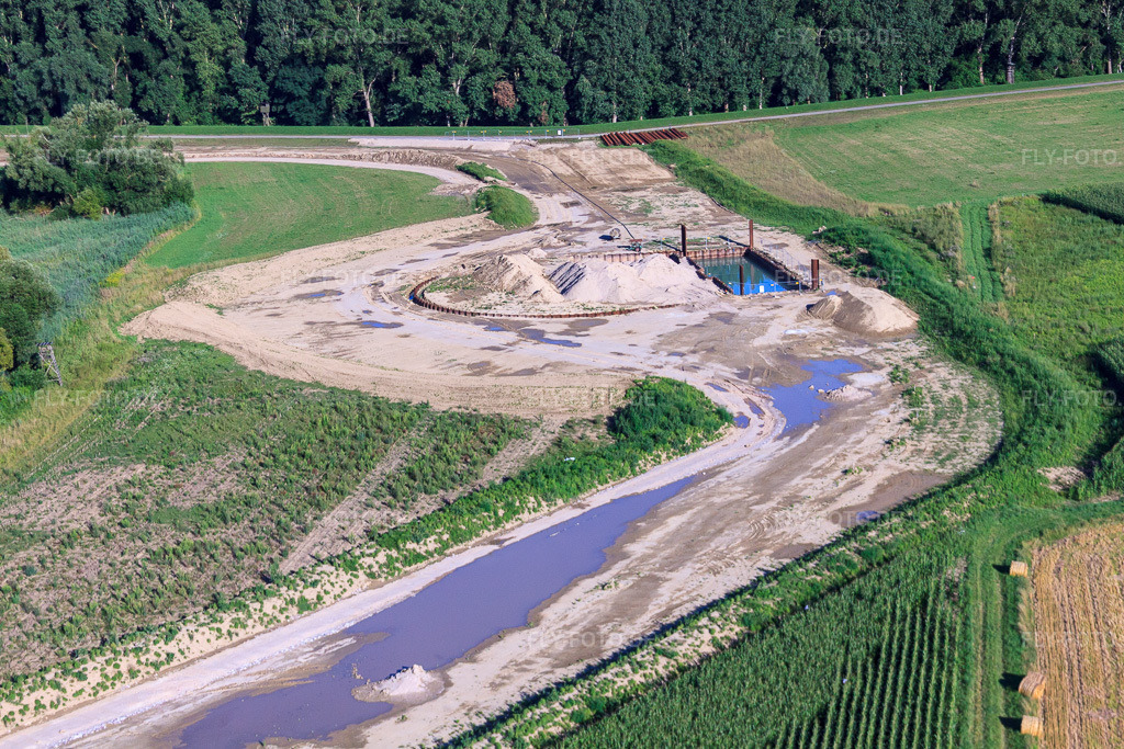 Luftbild: Baustelle zum Bau des Polders bei Neupotz in Wörth am Rhein im Bundesland Rheinland-Pfalz in Deutschland. Foto: IMG_30844.jpg vom 31.07.2010 durch Werner Riehm/FLY-FOTO.de
