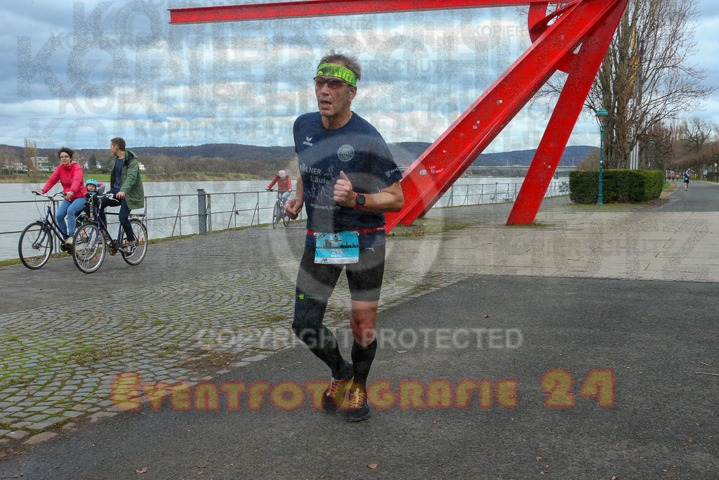 221231_1215_EX1_0755 | Sportfotografie im Rhein-Sieg Kreis, Köln, Bonn, NRW, Rheinland Pfalz, Hessen, etc. Unser Tätigkeitsfeld umfasst den Laufsport vom Volkslauf über den Marathon, Duathlon, Triathon bis zum Ultralauf wie Kölnpfad Ultra oder Schindertrail.