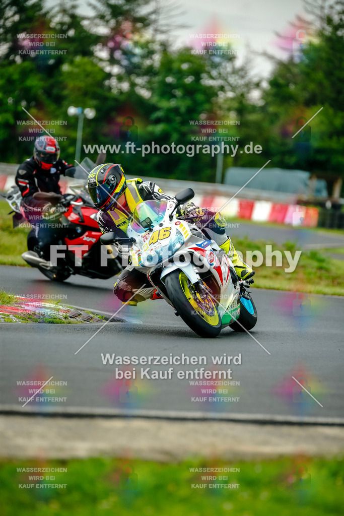 VBK-3812 | Hier findet Ihr Bilder von Touristenfahrten auf der Nürburgring Nordschleife oder von anderen Veranstaltungen die ich besucht habe. Viel Spass beim Durch Schauen 