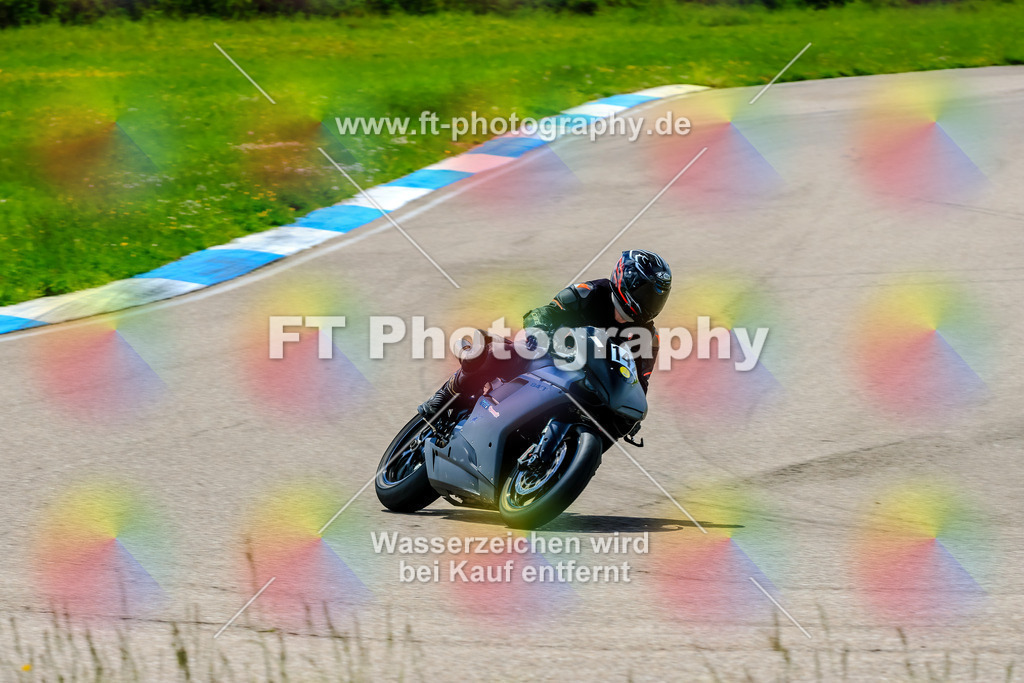 MotoTeam-0202 | Hier findet Ihr Bilder von Touristenfahrten auf der Nürburgring Nordschleife oder von anderen Veranstaltungen die ich besucht habe. Viel Spass beim Durch Schauen 