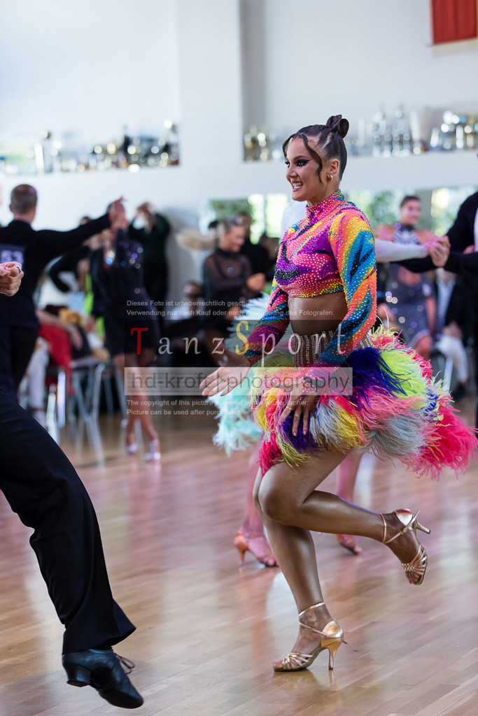 20240616_D-Cup-HGR-Latein_2394 | Tanzsportbilder, Standardtanz, Lateintanz, WDSF, DTV, LTVB, dancecomp, goc, hessen tanzt, blaues band der spree, walzer, tango, wiener walzer, slowfox, quickstepp, samba, rumba, cha-cha-cha, paso doble. jive, hd-kroft photography, turniertanzsport