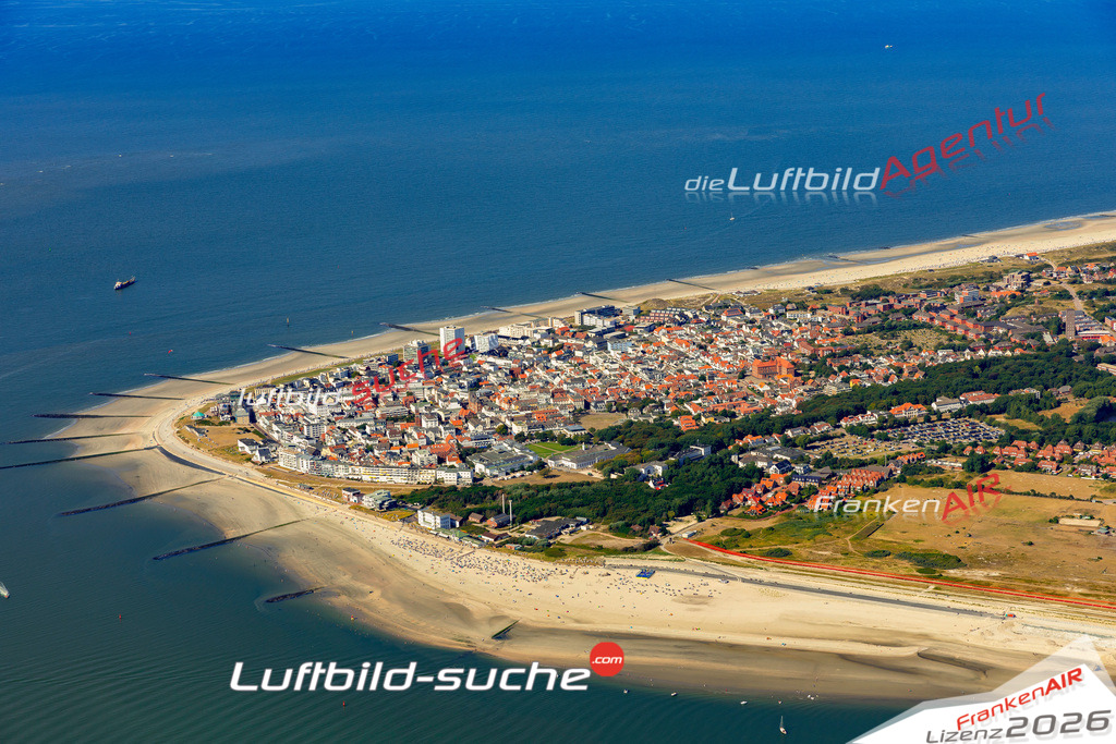 Aktuelles Luftbild von Stadt Panorama Norderney - Die Luftaufnahme wurde 2022 mittels UL-Flugzeug erstellt ( keine Drohne ) - hochauflösende Kamera-Systeme von  Canon -Beste Qualität - Für grossformatige Ausdrucke geeignet. Die Geschenkidee !