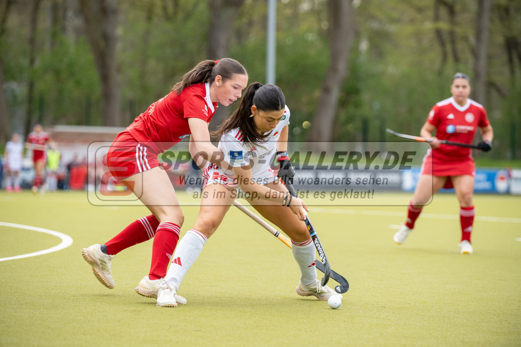 SFE_20260321_0026 | Köln, Deutschland, 21.03.26: Feldhockey 1. Bundesliga Damen zwischen Rot-Weiss Köln - Bremer HC im REWE Sportpark am 21.03.2026 in Köln, Deutschland. (Foto von Stephan Fehrmann)Köln, Germany, 21.03.26: Feldhockey 1. Bundesliga Damen between Rot-Weiss Köln - Bremer HC in REWE Sportpark at 21.03.2026 in Köln, Deutschland. (Foto from Stephan Fehrmann)