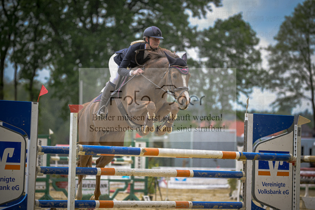 20240505-DOS_2085 | Entdecke hochwertige Reitturnierfotos von Foto Oger. Professionell, emotional und authentisch – jetzt Lieblingsmomente im Shop bestellen.Deutschlandweite Turnierfotografie. - Realisiert mit Pictrs.com