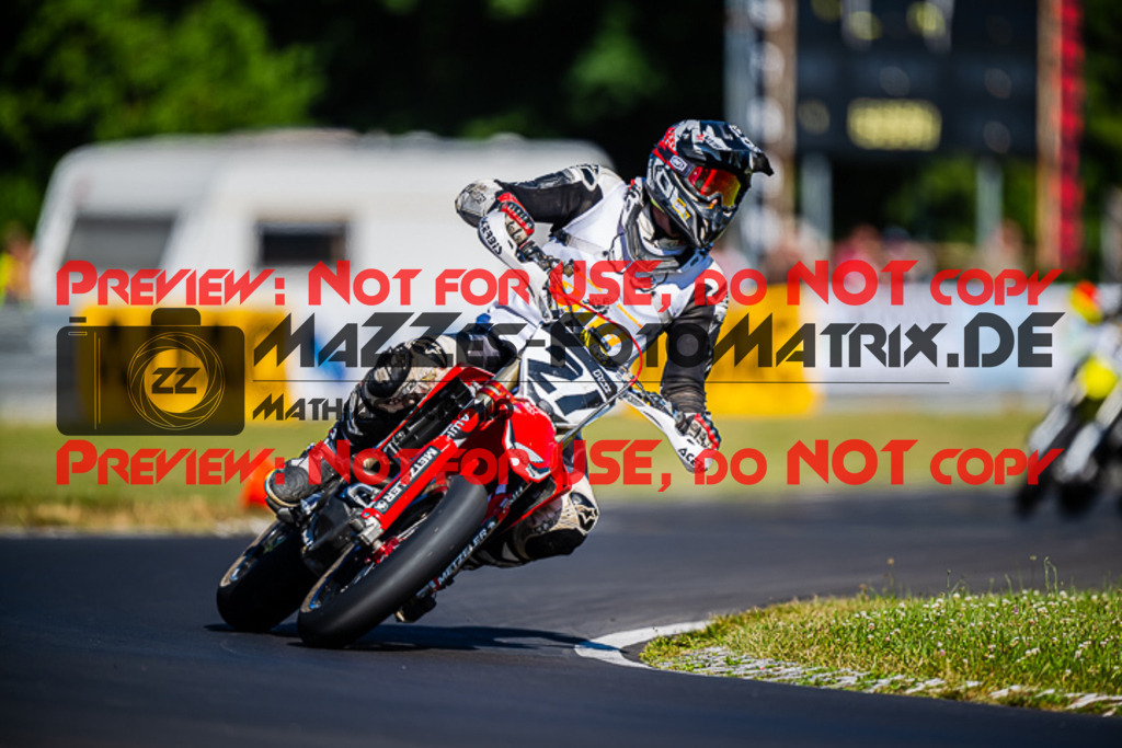 MaZZes_FotoMatrix_220702_1435 | S4