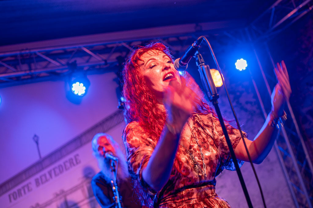 Maria Markesini Konzert | Maria Markesini meets Klazz Brothers im Forte Belvedere Leisnig zum Festival Hallo Leisnig 2022. - Realisiert mit Pictrs.com