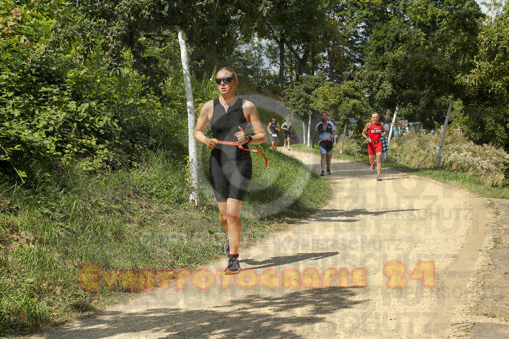 250824_1334_EX1_2834 | Sportfotografie im Rhein-Sieg Kreis, Köln, Bonn, NRW, Rheinland Pfalz, Hessen, etc. Unser Tätigkeitsfeld umfasst den Laufsport vom Volkslauf über den Marathon, Duathlon, Triathon bis zum Ultralauf wie Kölnpfad Ultra oder Schindertrail.