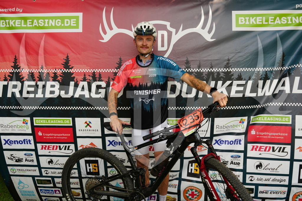 FC605659 | Fotogalerie der Treibjagd im Dunkelwald - Dein MTB Etappenrennen im Erzgebirge - Realisiert mit Pictrs.com