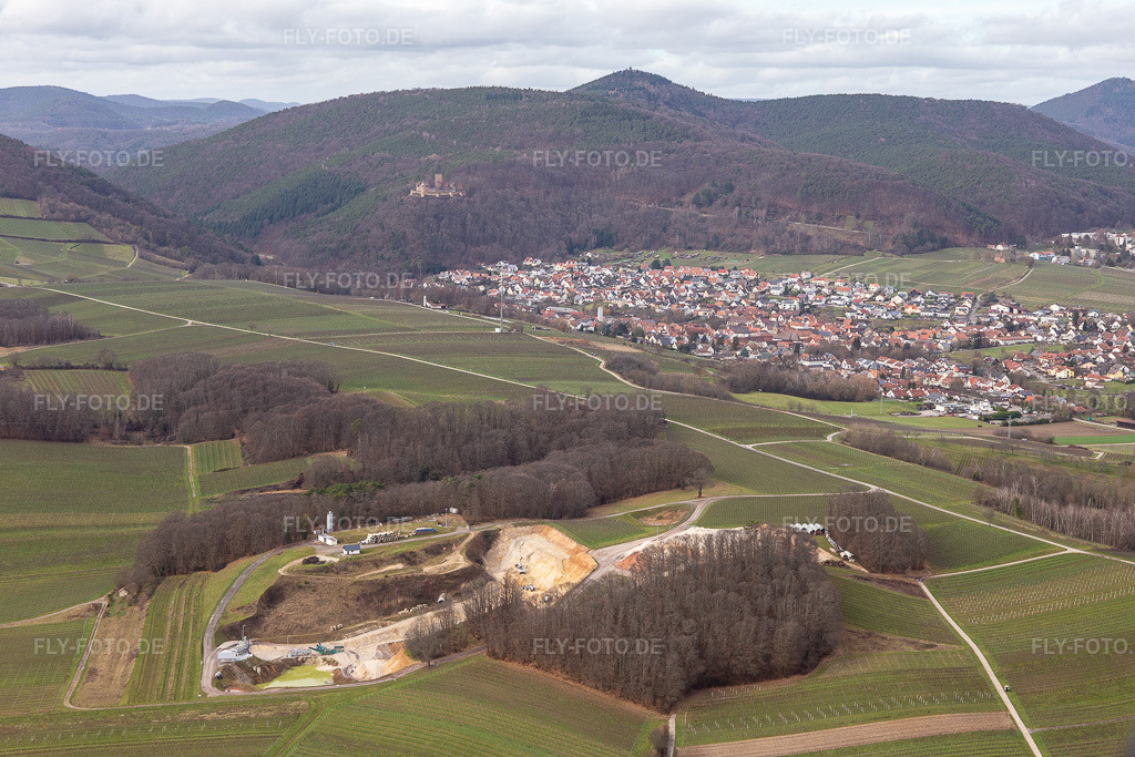Luftbild: Deponie im Ortsteil Gleiszellen in Gleiszellen-Gleishorbach im Bundesland Rheinland-Pfalz in Deutschland. Foto: IMG_124161.jpg vom 04.02.2021 durch Werner Riehm/FLY-FOTO.de