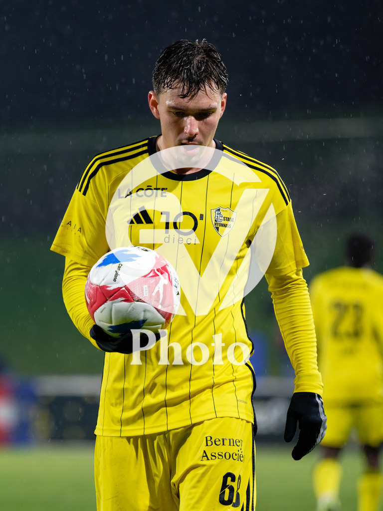 dieci Challenge League - FC Stade Nyonnais v Neuchatel Xamax FCS |  during the dieci Challenge League match between FC Stade Nyonnais and Neuchatel Xamax FCS at Centre sportif de Colovray in Nyon, Switzerland
