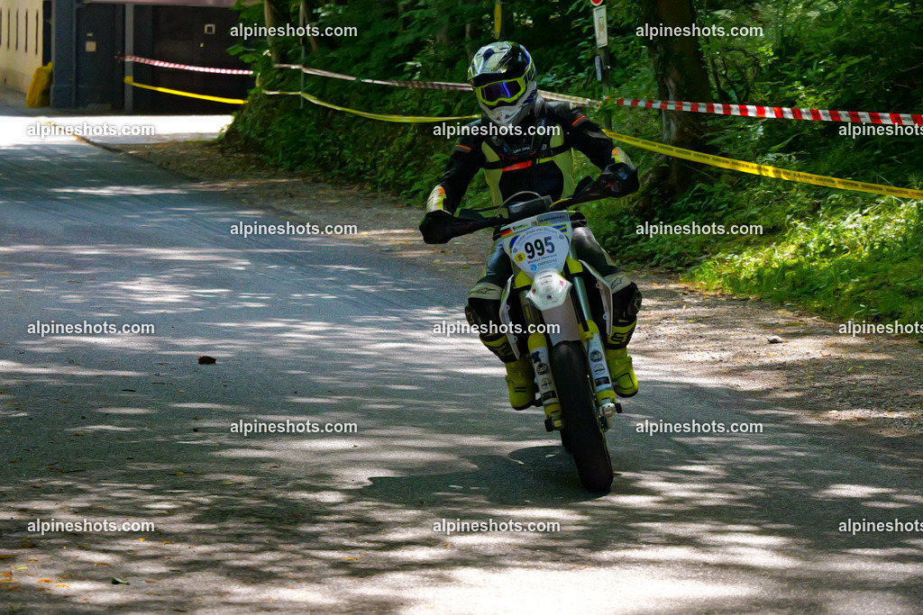 P1036769 | Erleben Sie atemberaubende, hochqualitative Fotos Ihrer Fahrt entlang der malerischen Alpenstraßen. Besuchen Sie alpineshots.com, um professionelle Aufnahmen Ihrer unvergesslichen Reise zu finden und zu kaufen - Realisiert mit Pictrs.com