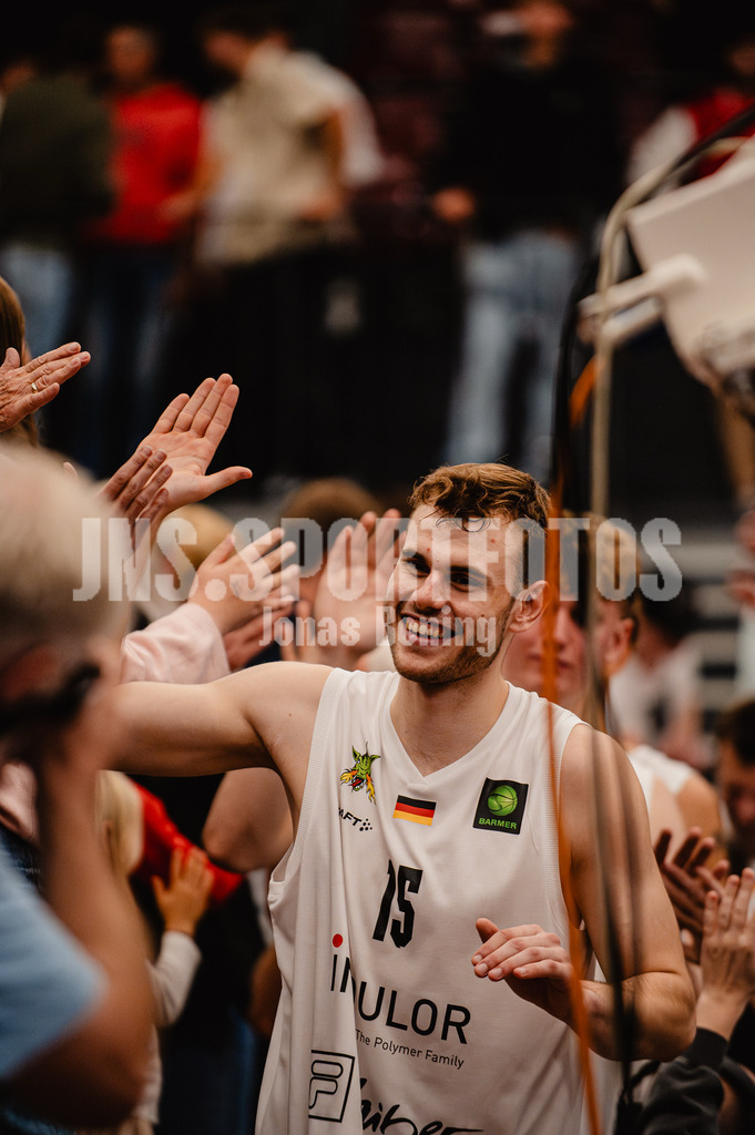 Dragons-48 | jns.sportfotos - Realisiert mit Pictrs.com