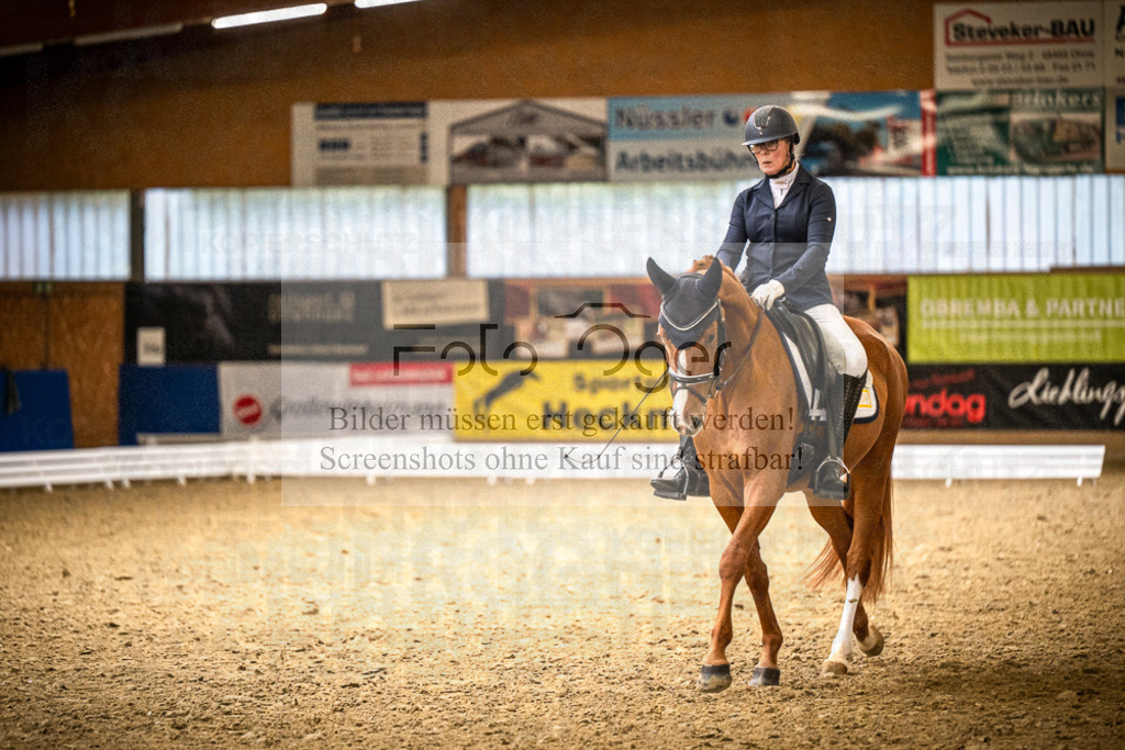 DOS_1868 | Entdecke hochwertige Reitturnierfotos von Foto Oger. Professionell, emotional und authentisch – jetzt Lieblingsmomente im Shop bestellen.Deutschlandweite Turnierfotografie. - Realisiert mit Pictrs.com